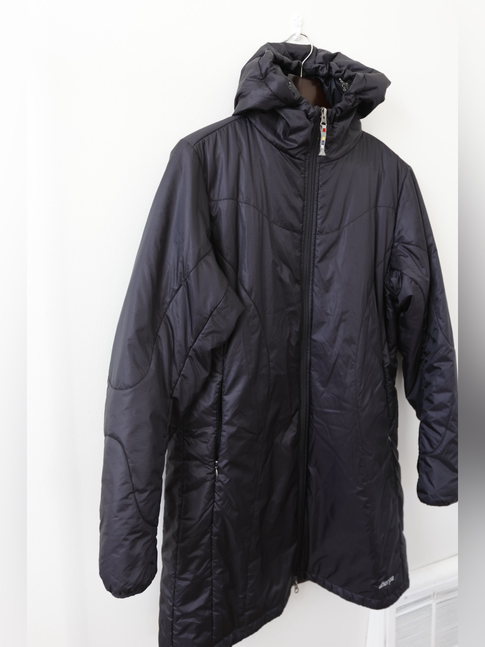 Sherpa brand Insulated long Jacket - Black